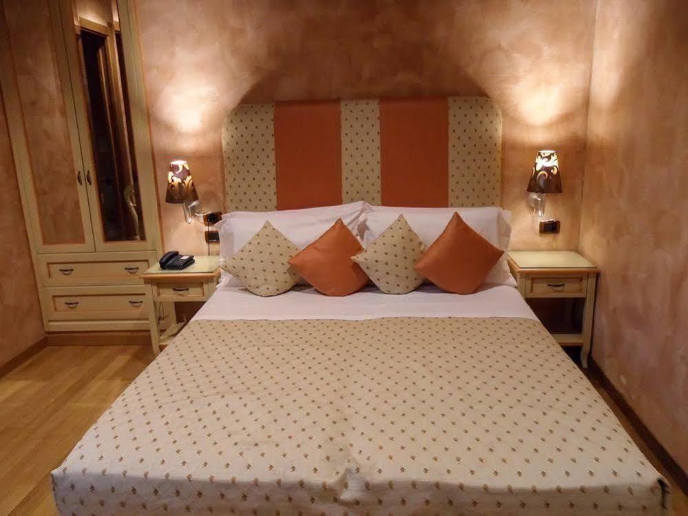 Condotti Rooms Rome Luaran gambar