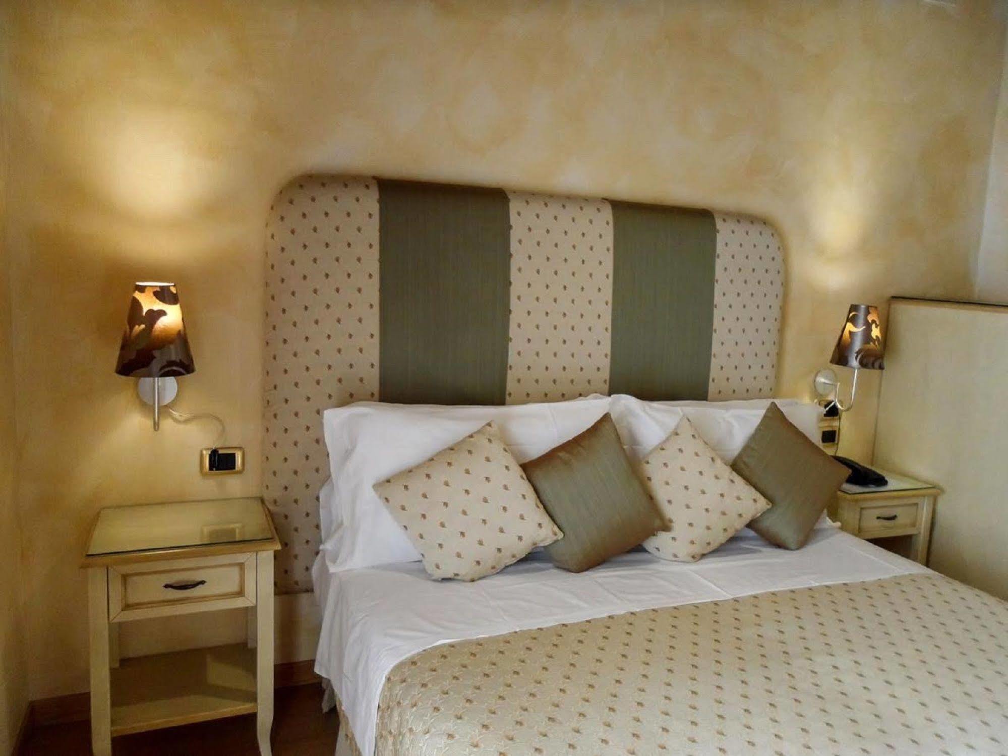 Condotti Rooms Rome Luaran gambar
